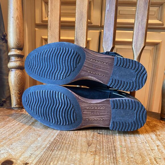 UGG Austin Ankle Boot, Women’s US 7.5, Black Suede, Western Boot, Bootie - Picture 5 of 6